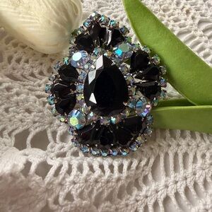 Vintage Black Teardrop Crystal Brooch with Iridescent Accents - Women Jewelry